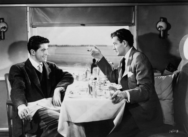 Original-Strangers-on-a-Train-alfred-hitchcock-1499041-653-475